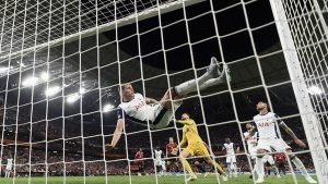 Penyelamatan Emas ‘The Flying Dutchman’ Micky van de Ven
